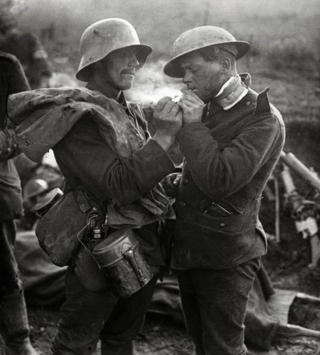 Por qué en la Primera Guerra Mundial era más seguro compartir un cigarro  que una cerilla? - Historias de la Historia