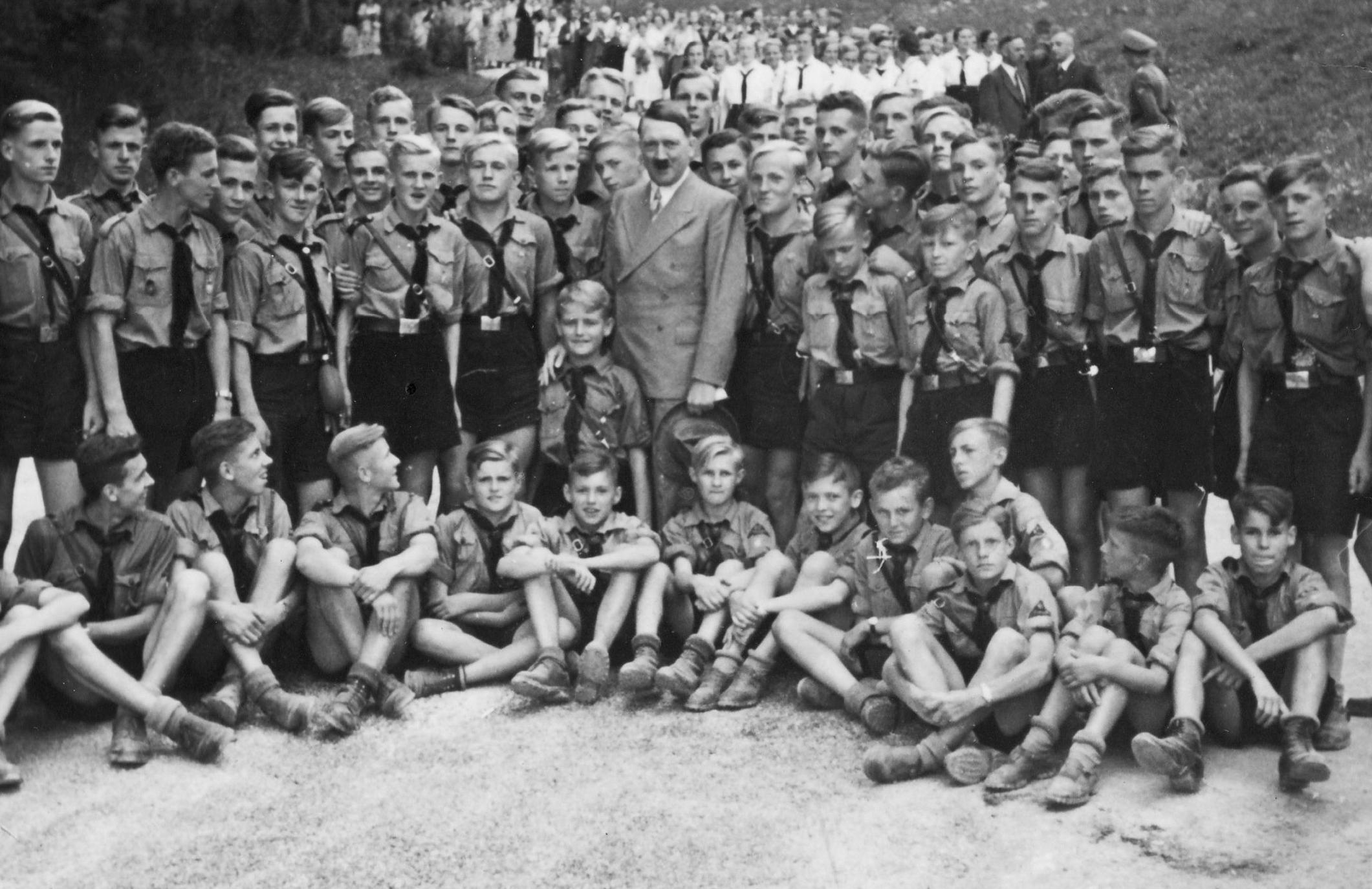 La Juventud Alemana Y La Educacion Nazi Historias De La Historia